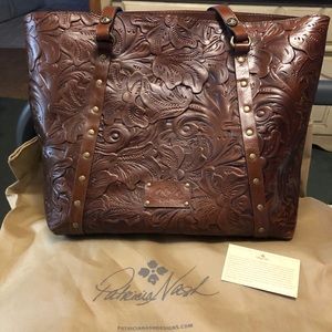 NWOT Patricia Nash handbag